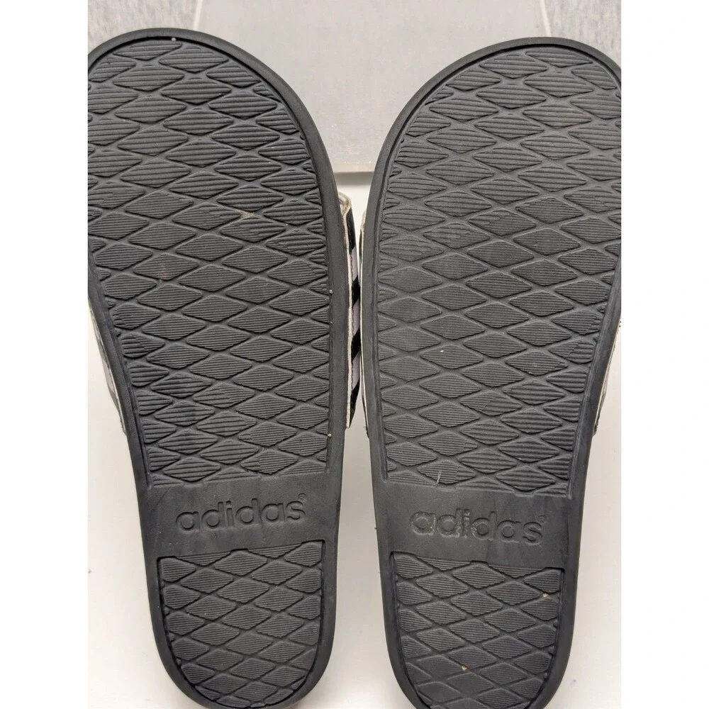 Adidas Originals Adilette Comfort Slides GV8341 Black LA LOGO Grey stripes Sz 10